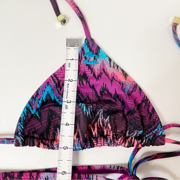 Billabong Chevron Print String Bikini - Picture 4 of 10